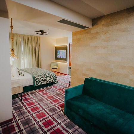 Lostrita - Pastravarie, Hotel & Spa バイア·マーレ エクステリア 写真