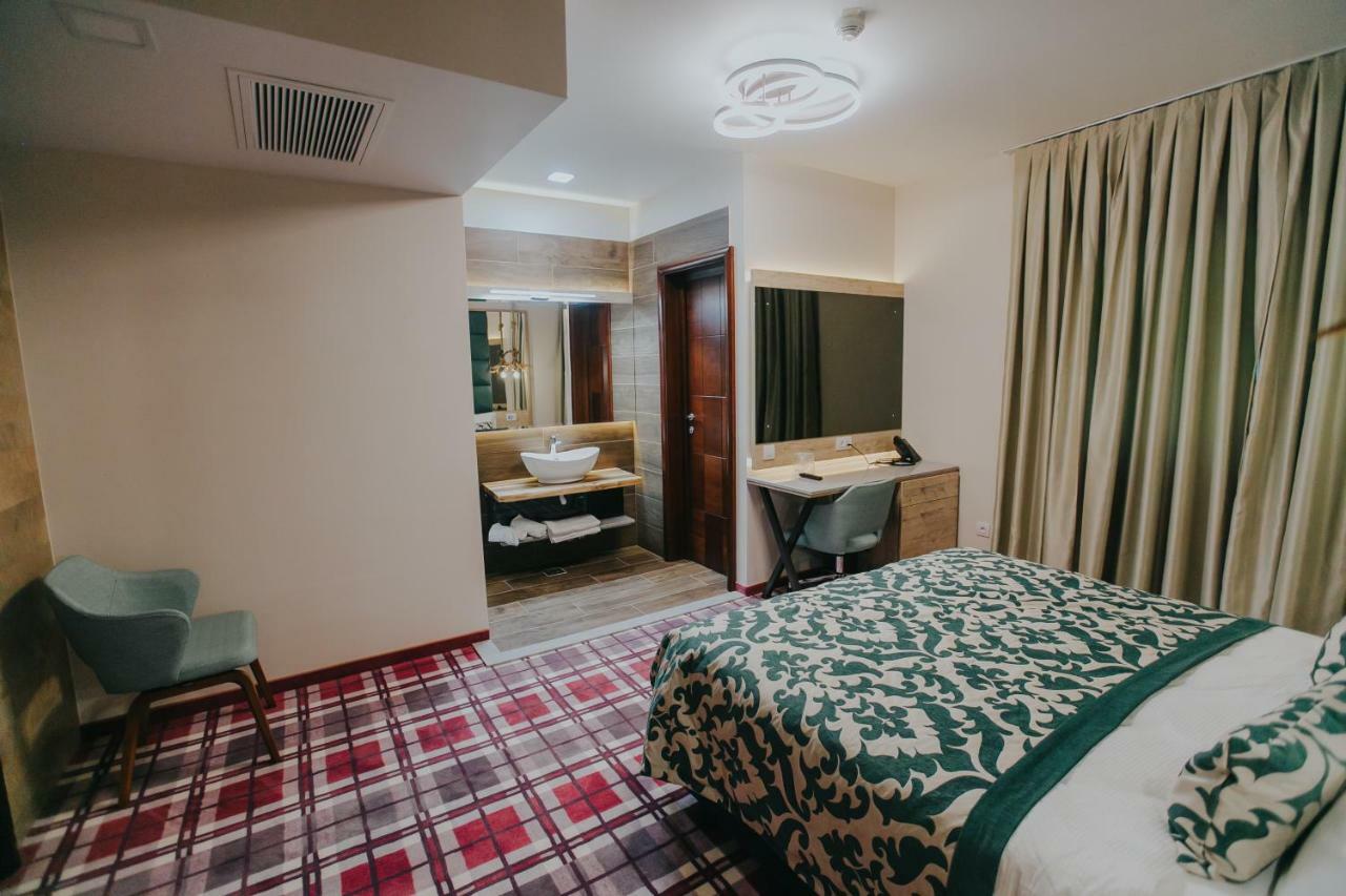 Lostrita - Pastravarie, Hotel & Spa バイア·マーレ エクステリア 写真