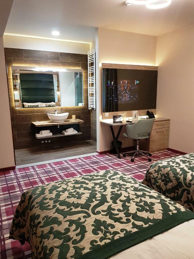 Lostrita - Pastravarie, Hotel & Spa バイア·マーレ エクステリア 写真