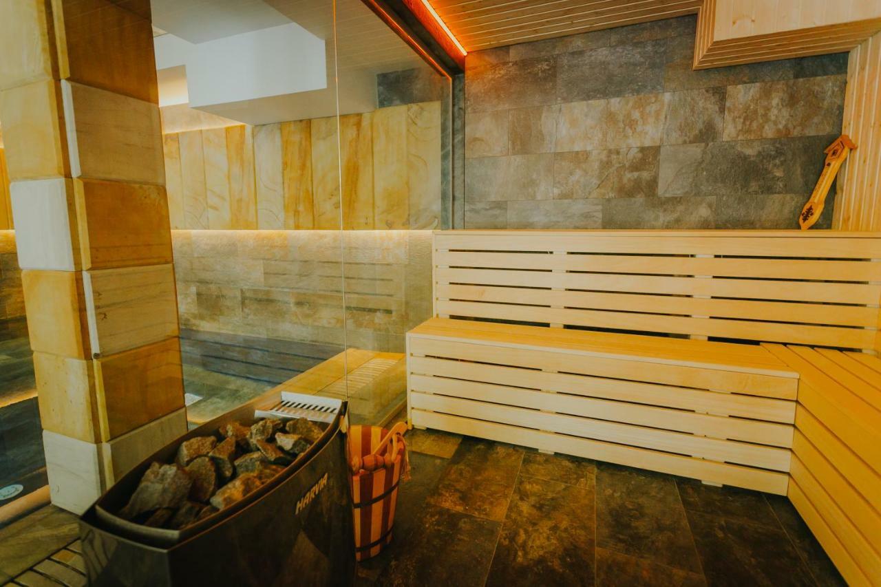 Lostrita - Pastravarie, Hotel & Spa バイア·マーレ エクステリア 写真