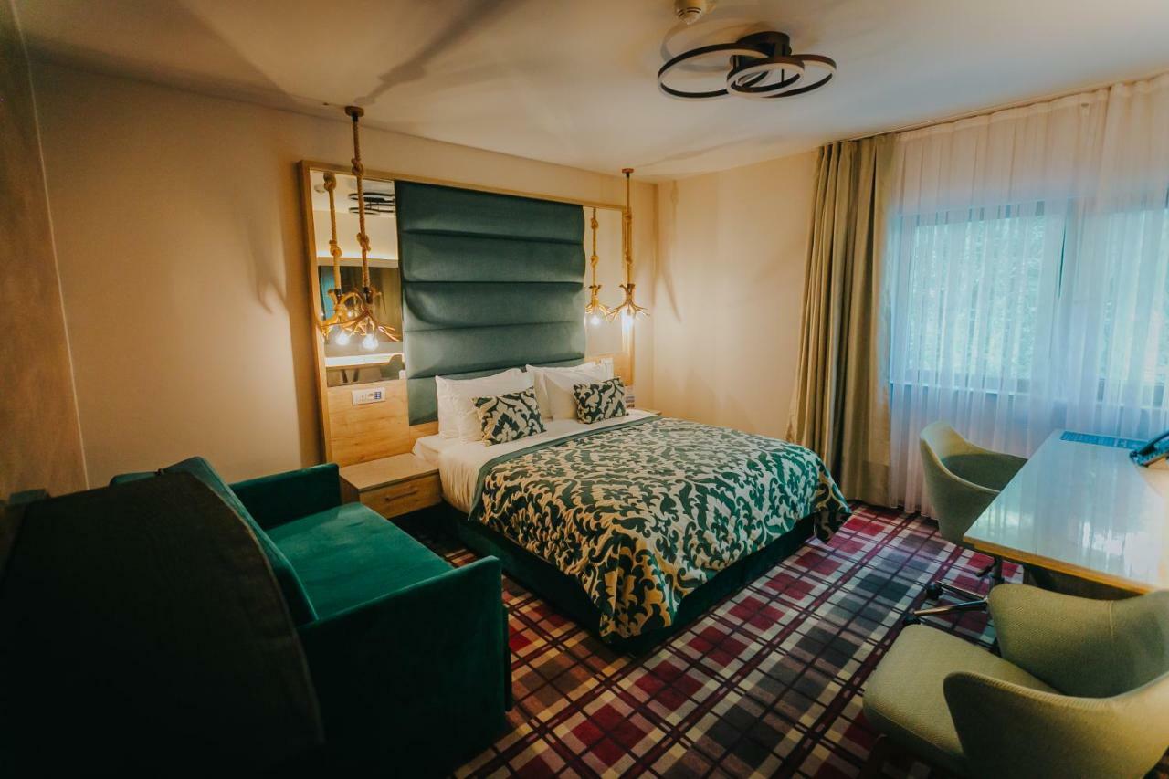 Lostrita - Pastravarie, Hotel & Spa バイア·マーレ エクステリア 写真
