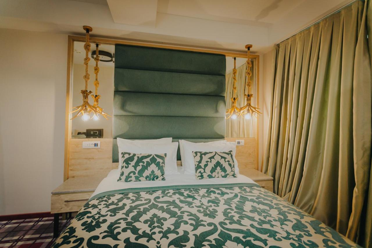 Lostrita - Pastravarie, Hotel & Spa バイア·マーレ エクステリア 写真